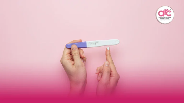 white-discharge-during-early-pregenancy-what-it-means